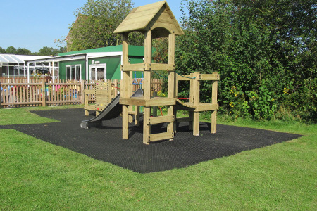 The play unit is in Redhill and shows the use of safagrass mats